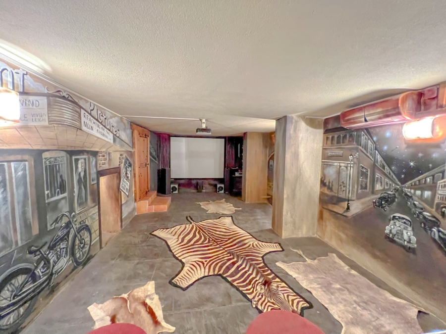 5 Bedroom Property for Sale in Maraldi Estate Free State